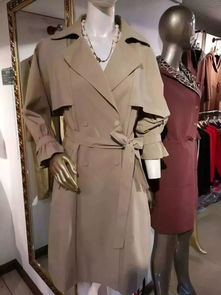 感恩母親節(jié),褲王精品服飾滿50元享9.5折,滿100元享9折,還不快來(lái)......